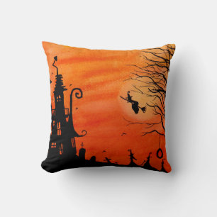 Haunted Witch House Pillow Kudde