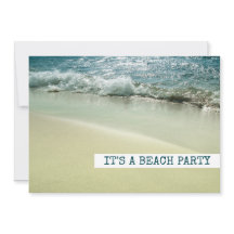 Hav, strand, sandig strandlinje, milda vågor