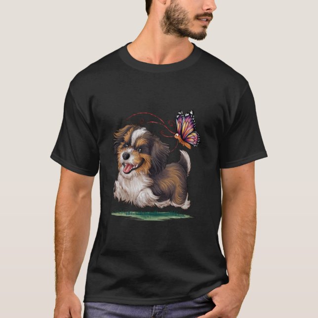 Havanese med färgglad fjäril. t shirt (Framsida)