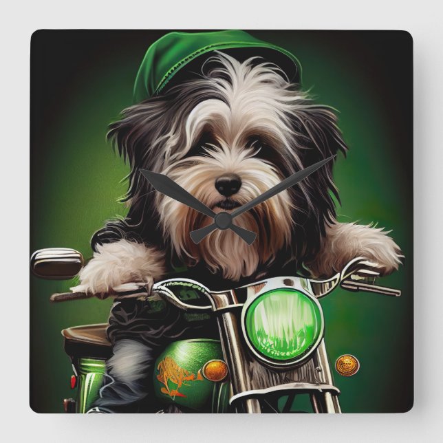 Havanesiska hund kör cykel St. Patrick's Day Fyrkantig Klocka (Framsida)