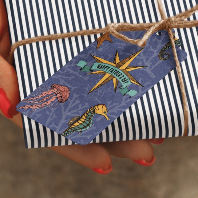 Havets nautistiska stjärna presentetikett (Under the Sea Navy Blue Coastal Gift Tag. Nautical Star, Seahorse, Starfish, Jellyfish, Coral. Photo)