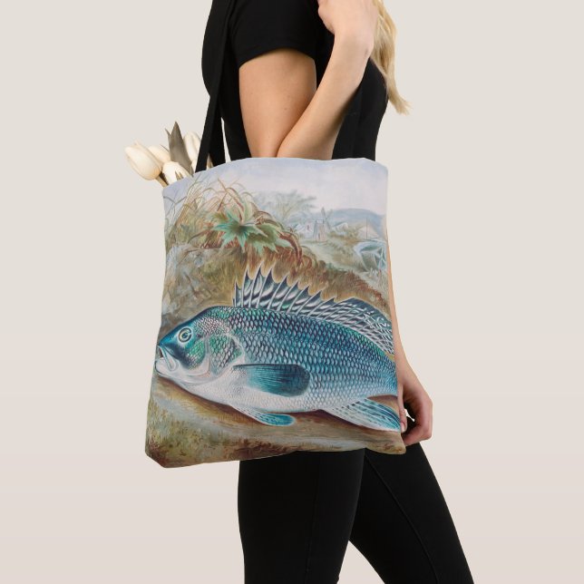 Havsbass av S.A. Kilbourne, Vintage Fish Tygkasse (Närbild)