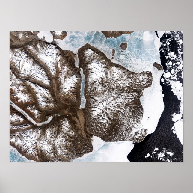 Havsisen linjer vid kustlinjen i östra Greenlan Poster (Framsidan)