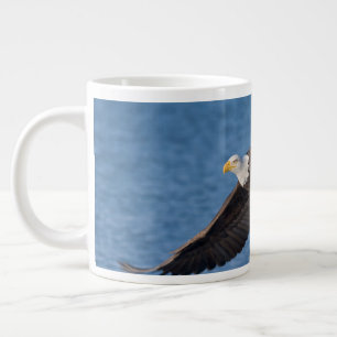 Havsörn under flykt jumbo mugg