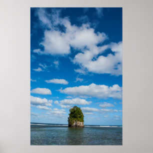 Havsstack omgiven av havet poster