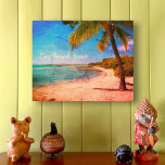 Hawaii Beach Handflatan Träd Vintage Photo on Beac Trätavla<br><div class="desc">"På strandtid." Spola tillbaka till minnen av lata, tropiska stranddagar när man tittar på hawaii-rekretro, tryckta träkonst av en ensam handflatan träd på en sandig, halvfärdig strand med tydlig turkos blå himmel och vatten. Den riktiga skogen ge är en vintage patina. Underbar för vilket rum som helst i ditt hus!...</div>