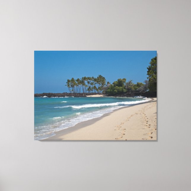 Hawaii Beach med fotavtryck i sanden Canvastryck (Framsida)