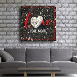 Hawaii Black Sand Beach Heart Photo Kärlek mer Canvastryck<br><div class="desc">"Kärlek mer". Jag har tur som har sett denna hjärtformade korall sten när jag gick på den här stora hawaiiska svarta sandstranden sent på eftermiddagen. En underbar påminnelse om kärlek när du dekorerar med det här fantastiska, grafiska, fotomässiga kanvastrycket. Gör en perfekt till Alla hjärtans dag, födelsedagar och årsdagar. Du...</div>