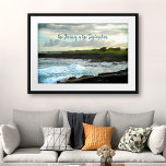 Hawaii Black Sand Beach Journey är destination Poster<br><div class="desc">"Resan är destinationen." I södra änden av Stora ön Hawaii ljugs en pristine svarta sandstrand. Jag slog den här scenen med vågar som kraschade mot lava sten i sol i slutet av eftermiddagen. Du kan enkelt anpassa den här väggkonsten och jag erbjuder även anpassning för alla produkter.</div>