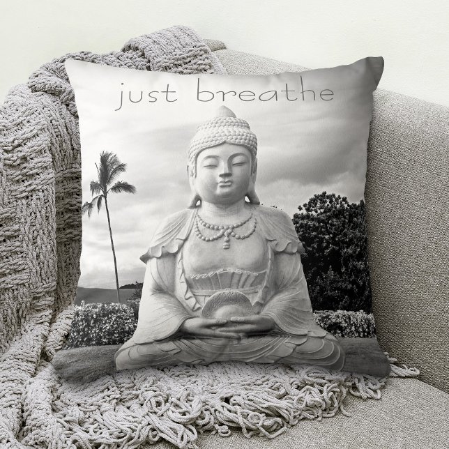 Hawaii Buddha Black White Photo Just Breathe Quote Kudde (Skapare uppladdad)