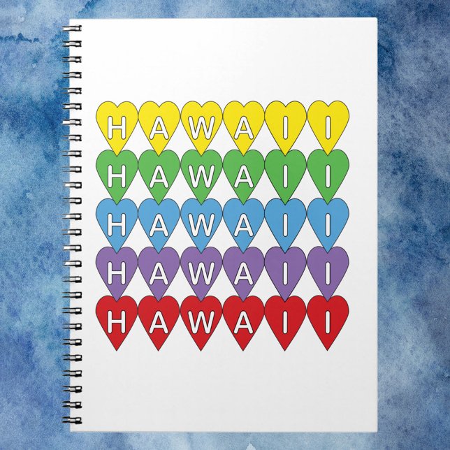 Hawaii Hearts Rainbow Anteckningsbok (A notebook that says Hawaii in yellow, green, blue, purple and red hearts.)