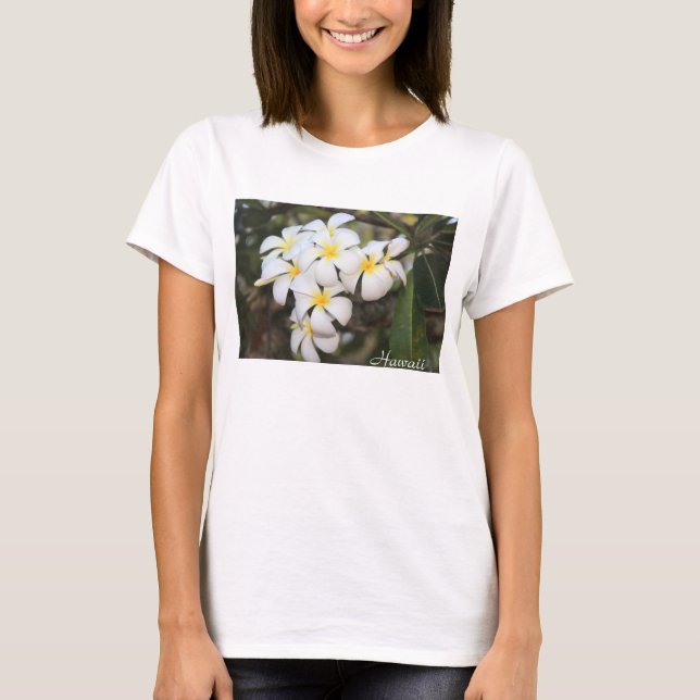 Hawaii, Plumeria, vita blommor på kvinnors T-Shirt (Framsida)