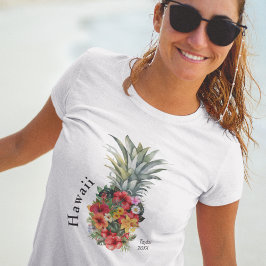 Hawaii Tropical Pineapple w/ Flowers, Family Namn T Shirt
