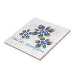 Hawaiian Holly Tile Trivets Kakelplatta<br><div class="desc">Hau'oli Hanukaha är Hawai'ian för Lycklig Hanukkah! Denna illustration visar på en tropisk tolkning av holly i Hanukkah färg och subtila gradienter. Skrivelsen dammas av med snö för en extra överraskning.</div>