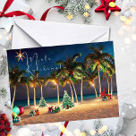 Hawaiian Mele Kalikimaka Beach Kort<br><div class="desc">Konstnärligt och vackert handflatan träd dekorerat för helgdagarna på en hawaiisk strand. Finns även som vykort eller magnet. Kan vara personlig!</div>