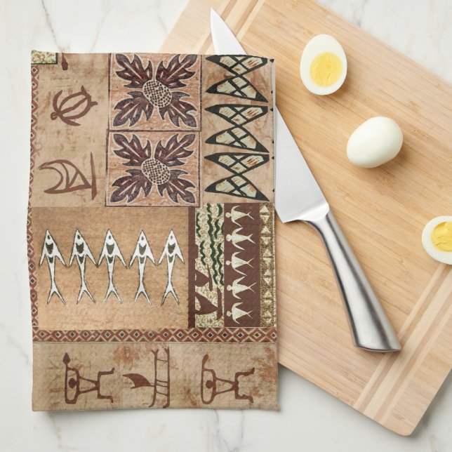 Hawaiian Sailing Canoe och Petroglyph Tapa Kökshandduk (Vikt i Fjärdedel)