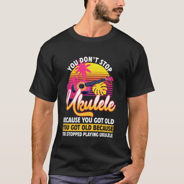 Hawaiiansk Ukulele Uke Pensionerad Du Slutar Inte  T Shirt (Framsida)