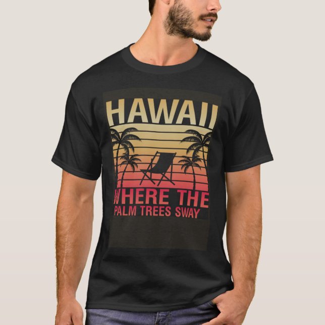 Hawaiiön sol vinkara stranden och handflatan träd  t shirt (Framsida)
