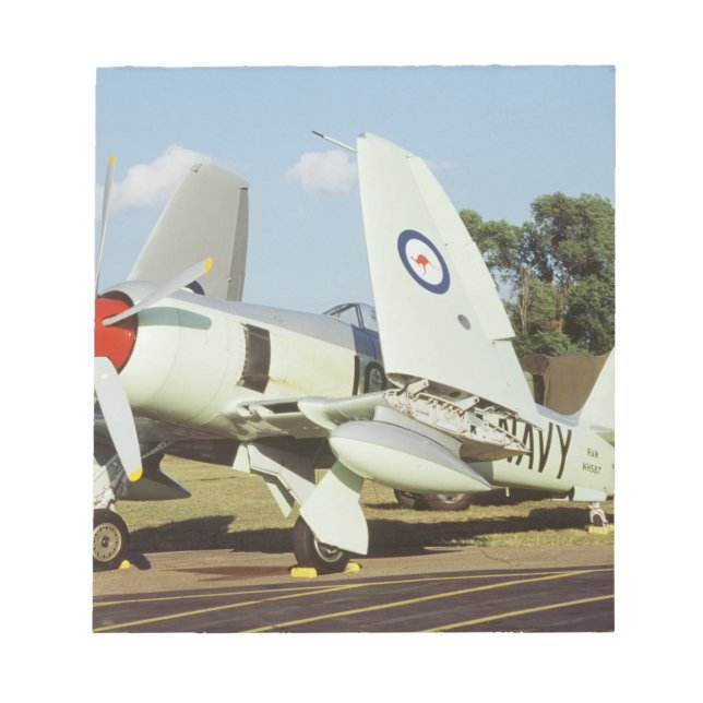 Hawker Sea Fury vid CAF, Minnesota Vinge, vid Anteckningsblock (Framsida)