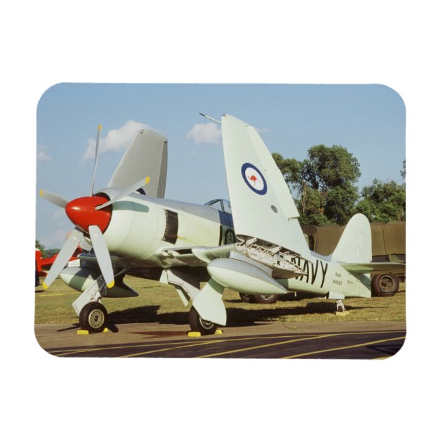 Hawker Sea Fury vid CAF, Minnesota Vinge, vid Magnet (Horisontell)