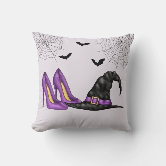Häxhatt och lila skor Whimsical Halloween Kudde (Framsida)