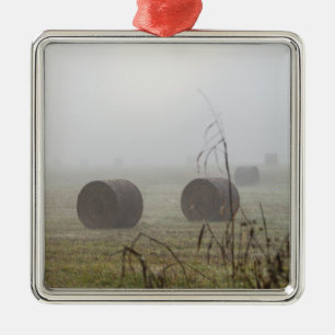 Hay Bales in fog Julgransprydnad Metall