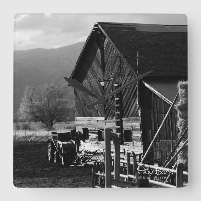 Hay Barn Fyrkantig Klocka (Framsida)