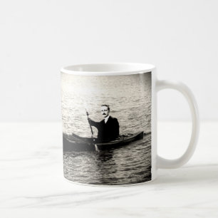 Hayek i en kajak kaffemugg