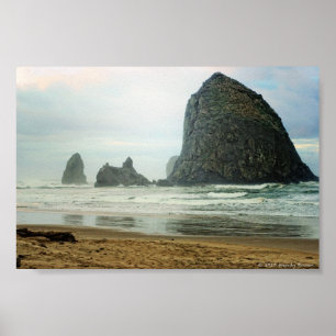 Haystack Sten vid Cannon Beach Poster
