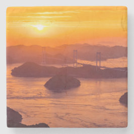 Hazy sunset on Kurushima Kaikyo Bridge and Kurushi Stenunderlägg