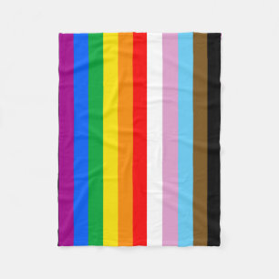 HBTQ+ INKLUDERANDE PRIDEFLAGG FLEECEFILT