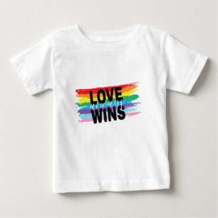HBTQIA Kärlek Vinner Alltid Regnbågsstolthet Coolt T Shirt