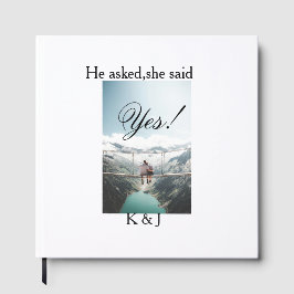 He asked she said yes engagement photo name stylis gästböcker