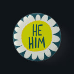 HE/HIM-pronouns Flower-Pride, styrt Knapp<br><div class="desc">Anpassa med den här coolan. Gör en underbar gåva! Du kan anpassa den och även lägga till text. Kolla min butik för mycket mer färg och mönster! Säg till om du vill ha nåt anpassningsbar också.</div>