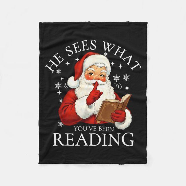 He Sees What You've Been Reading Funny Bookish Chr Fleecefilt (Framsidan)