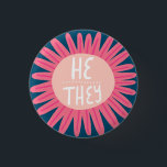 HE/THEY Pronounres Flower-Pride, handskriven Knapp<br><div class="desc">Anpassa med den här coolan. Gör en underbar gåva! Du kan anpassa den och även lägga till text. Kolla min butik för mycket mer färg och mönster! Säg till om du vill ha nåt anpassningsbar också.</div>