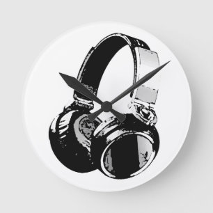 Headphone för svart- & vitpopkonst rund klocka