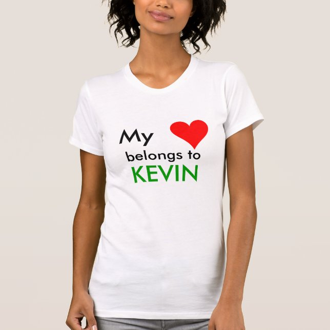HEART1 som är min, hör hemma till, KEVIN Tee (Framsida)