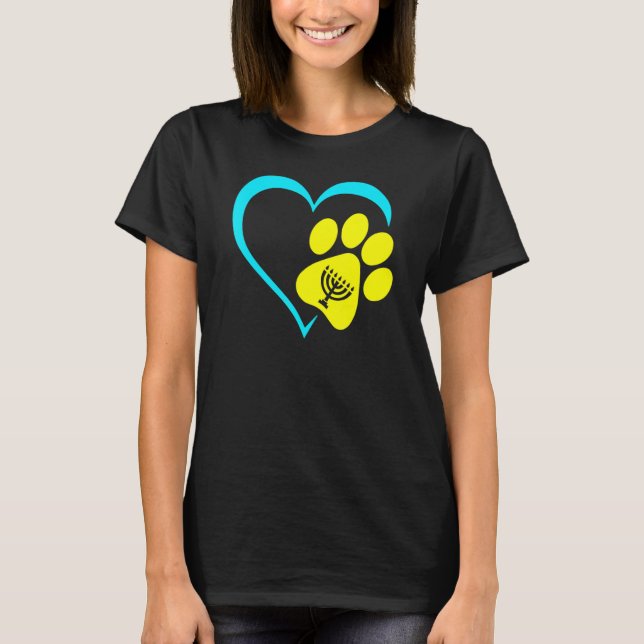Heart Dog Paw Print Menorah Hanukkah Chanukah Jewi T Shirt (Framsida)