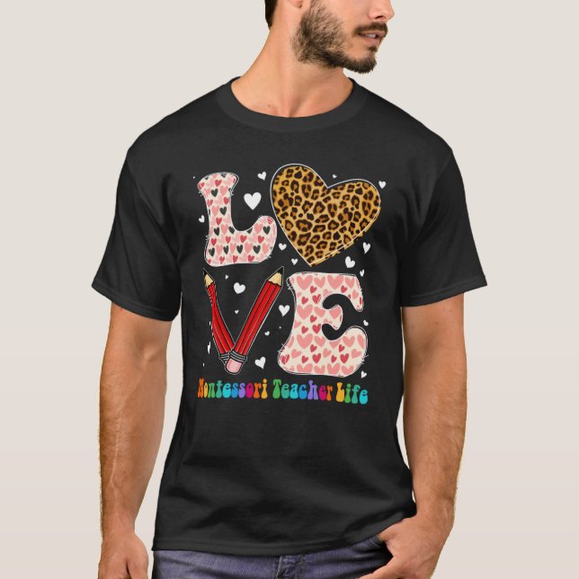 Heart Montessori Teacher Life Leopard Plaid Valent T Shirt (Framsida)
