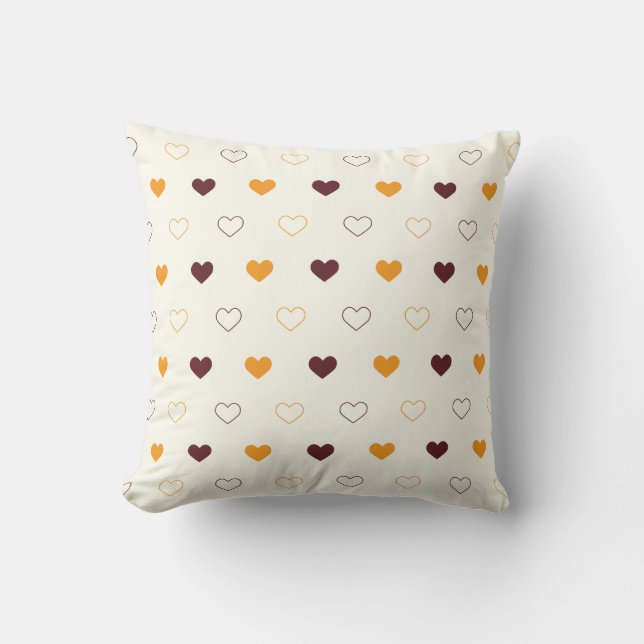 Heart Pattern with Orange & Brown Hearts Kudde (Framsida)