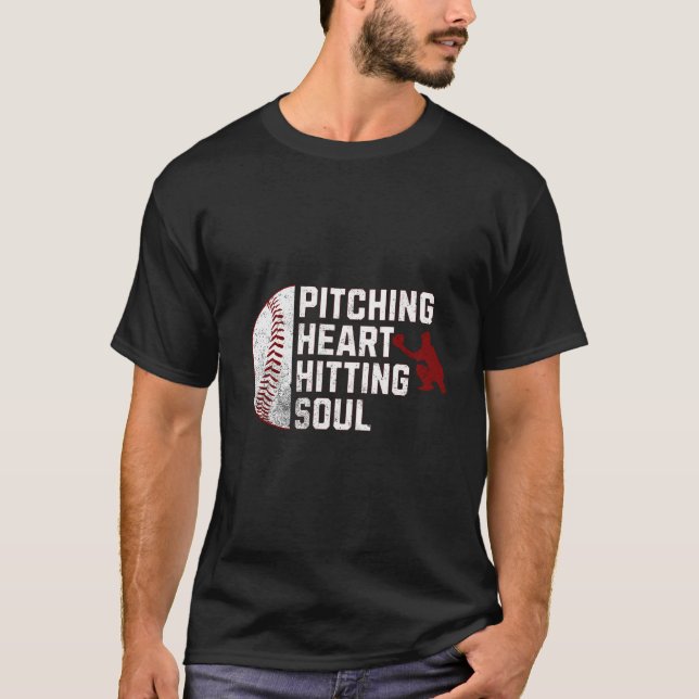 Heart Pitch Soul Slå - Kärlek Baseball Art T Shirt (Framsida)