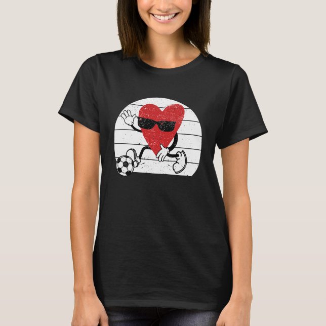 Heart Playing Soccer Valentine's Day Football Play T Shirt (Framsida)