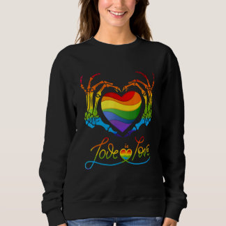 Heart Rainbow Love Is Love LGBT Lesbian Gay Pride  T Shirt