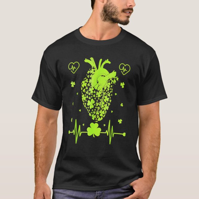 Heart Shamrock Cardiac Nurse St patrick's day Iris T Shirt (Framsida)