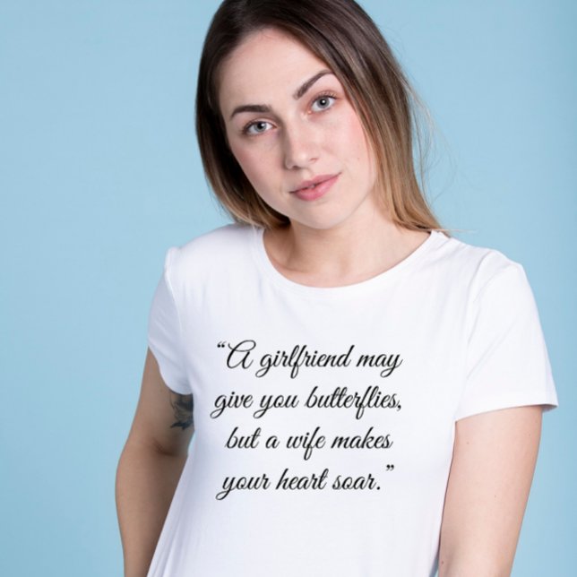 "Heart Soaring Kärlek" Tee (Skapare uppladdad)