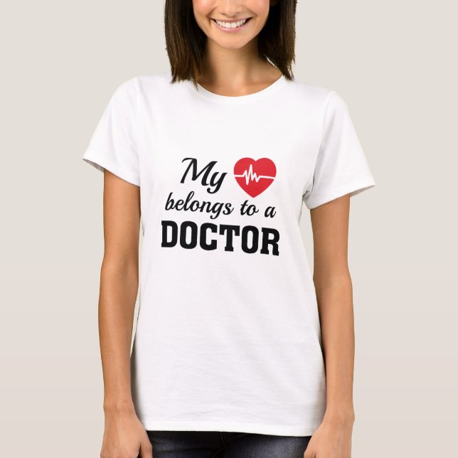 Heart Tillhör Doktor T Shirt (Framsida)