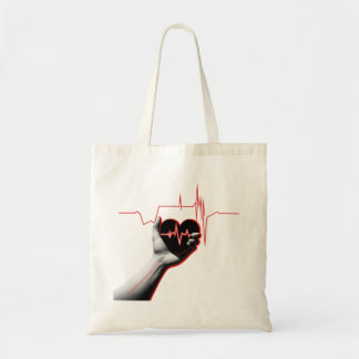 Heartbeat Love Design – Hand Holding Heart Tygkasse