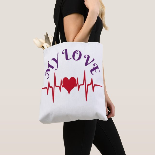 Heartbeat Love – Minimalist Romantic Design Tygkasse (Närbild)