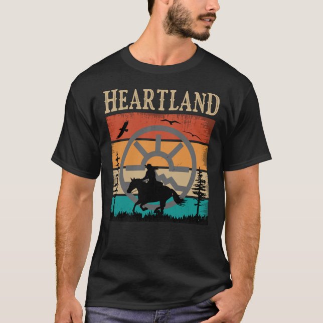 Heartland,Heartland Ranch,SolnedgångHeartla T Shirt (Framsida)